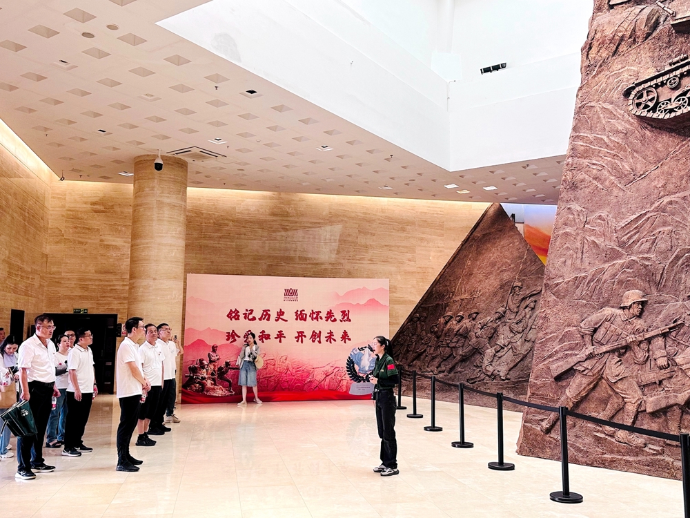 农行百色分行银企联合开展党日活动1