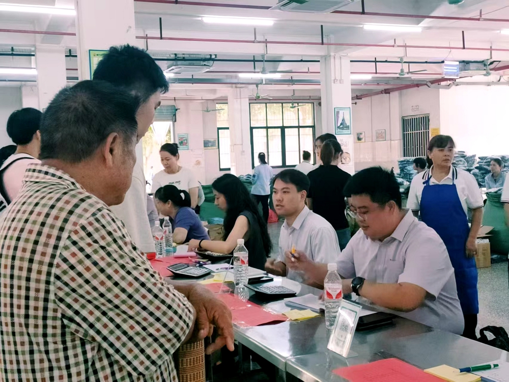 农行平果市支行全力做好开学季金融服务保障工作3